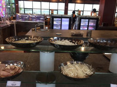 自助调料区-华辰国际大酒店·西餐厅