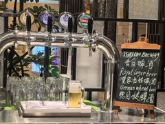 -广州万富希尔顿酒店·感趣自助餐厅·金秋蟹宴生蚝海鲜刺身