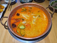 -洱火云南酸菜牛肉火锅(石景山当代商城店)