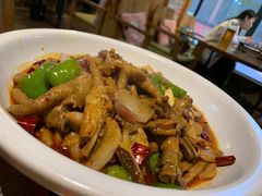 -六福烧烤酒馆(秦隆步行街店)