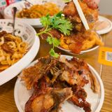 老友记的中午，就藏在这碗冒着锅气的面里！🍜