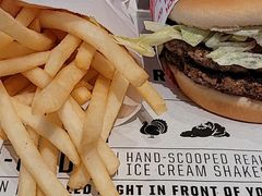 -FATBURGER 特富客汉堡(外交公寓店)