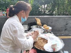 -六广门毛阿姨糯米饭