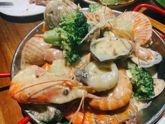 手抓海鲜蒜香奶油味-仓库南洋海鲜小排档(柳河路店)