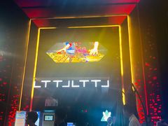 -TT CLUB 酒吧