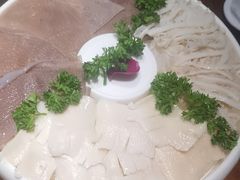 -慢丽江·云南野生菌土鸡锅(西山店)