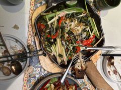 -云海肴·汽锅鸡·云南菜(天山百盛优客店)