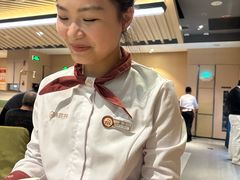 -海底捞火锅(新松江路生日主题店)