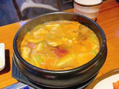大酱汤-红辣椒八爪鱼特色韩国料理
