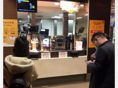 -麦当劳(展览路店)