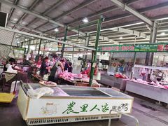 -上海龙吴水胜海发市场