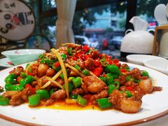 -熊猫家新派川菜(百里一·龙兴集店)
