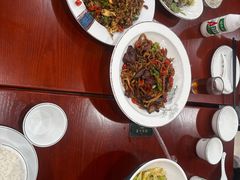-湖南人家湘菜馆(镇江路店)