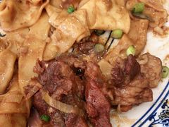 -壹阁胡羊焖饼(特色小吃街店)