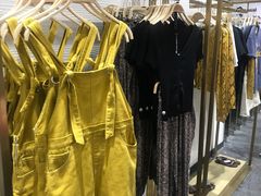 -URBAN REVIVO(济南世茂广场店)