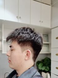 -Tloml salon
