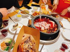 -佬缸炮江湖川菜(玉林店)