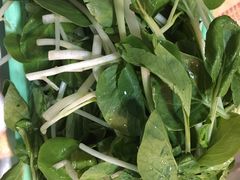 小白菜-华哥新鲜猪精品美食