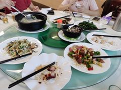-品香菜馆(旗峰路中侨大厦店)