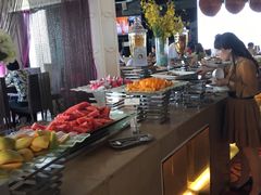 -荣誉国际酒店-云顶旋转餐厅