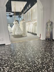 -喜爱高定婚纱摄影