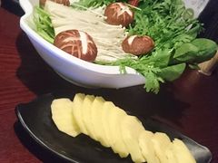 -重庆爽翻天老火锅(临平万达广场店)