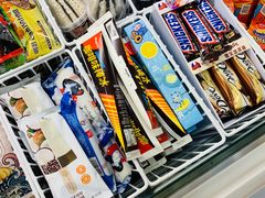 -全家便利店(襄阳南路店)