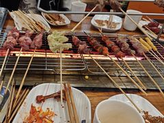 -哈尔滨小酒馆·鲜肉现穿自助烧烤(康新花园店)
