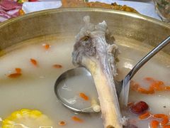 -江湖亮亮蒸虾大排档烤全羊清真(武汉总店)