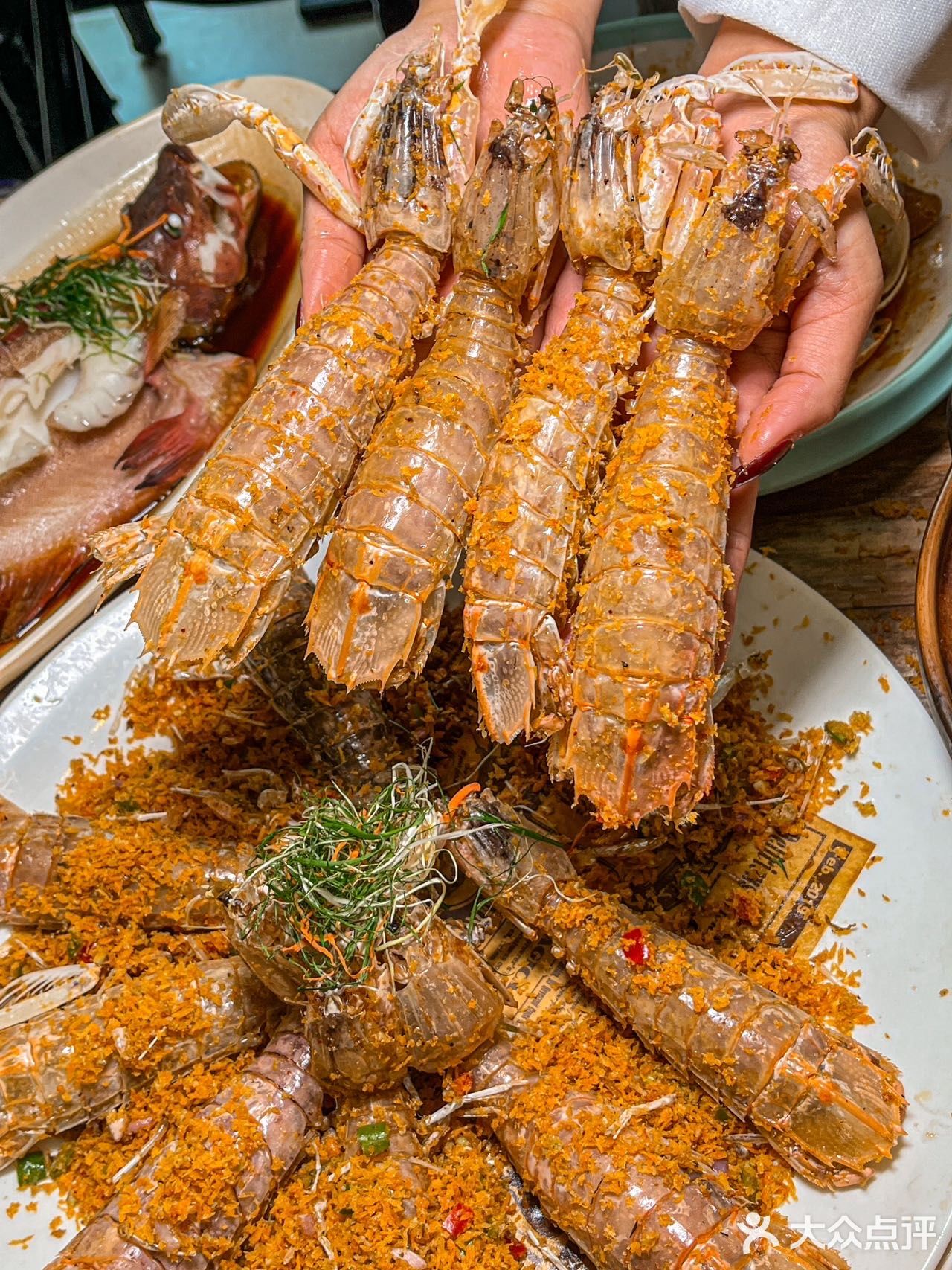 三亚的!这家海鲜城有点东西!!