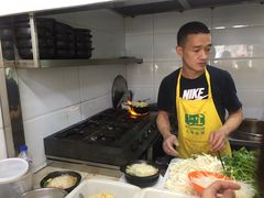 -曹宝林砂锅麻辣烫(星光路店)