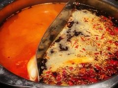 番茄鸳鸯锅-纸盐河码头火锅(十八梯店)