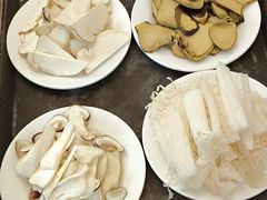 -天宜隆蘑菇宴火锅(石景山旗舰店)