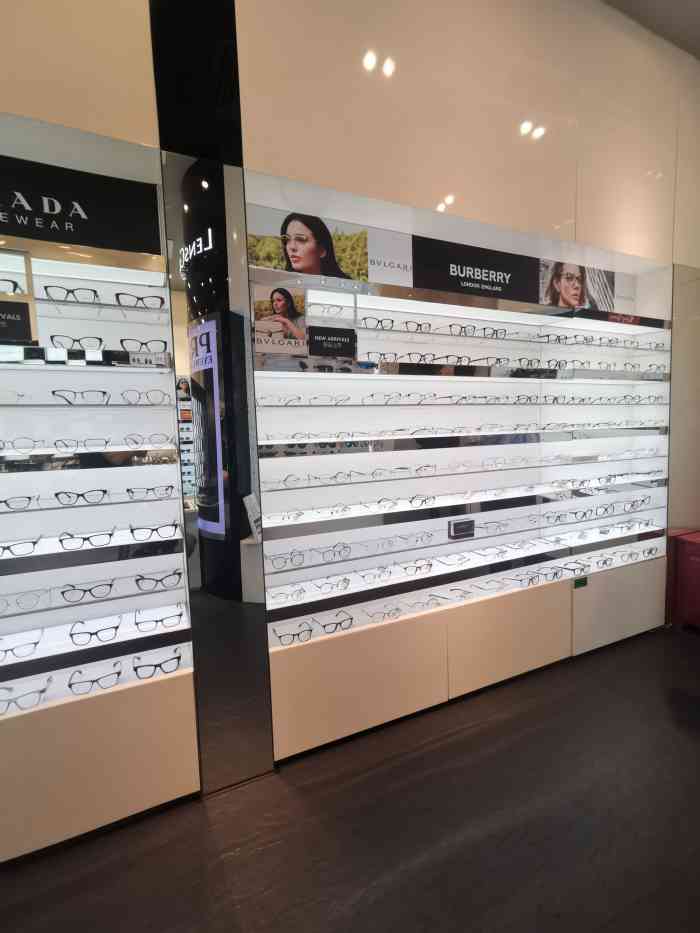 亮视点眼镜lenscrafters太古汇店
