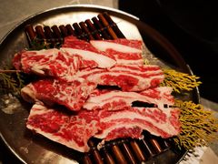 -草家酱蟹炭火烤肉店(珲春南路一店)