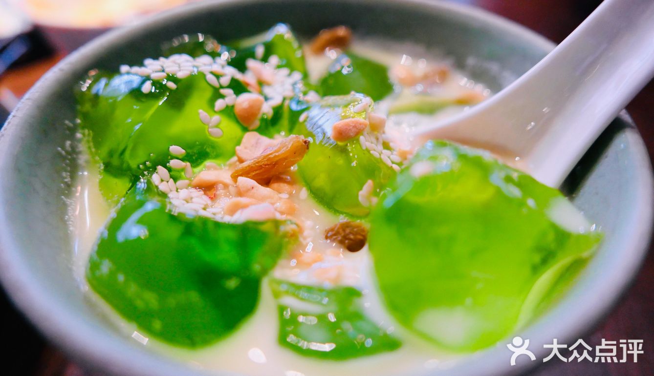 龙年除夕团圆饭选“宋”，忘记套餐坑人的套路，大写的开心和满足