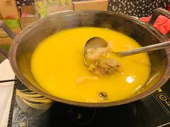 -鲜入围煮花胶鸡海鲜火锅