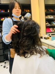 -HAIR CORNER