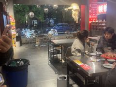 -淮城老友海鲜大咖龙虾烤吧(淮安店)