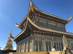 -峨嵋山金顶