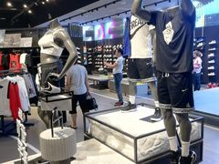 -NIKE品牌体验店(金源新燕莎店)