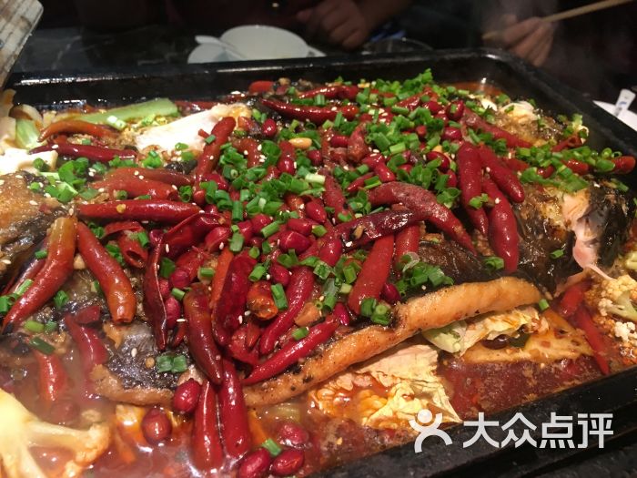 煙火魚鄉時尚烤魚餐廳(虹橋坊店)香辣味清江魚圖片 - 第3張