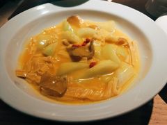 金汤丝瓜焖鲜腐竹-宴南庭·闽味私房菜