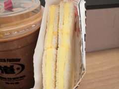 -港究茶·冠军丝袜奶茶(皇庭广场店)