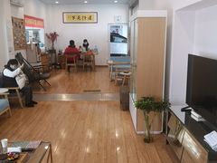 -上海先进东风标致雪铁龙4S店(青浦店)