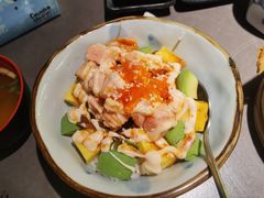 三文鱼牛油果饭-沼津港精致料理·寿喜烧·烧鸟(龙湖南桥天街日料榜单店)