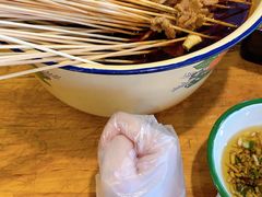 -拈签一笑黄牛肉辣卤串串