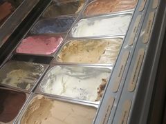 -Inside Scoop Suria KLCC