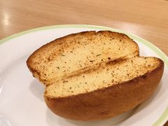 特制蒜香面包-萨莉亚意式餐厅(苏州食百家店)