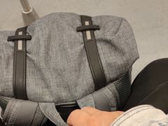 -UNI UNI(环亚凯瑟琳店)